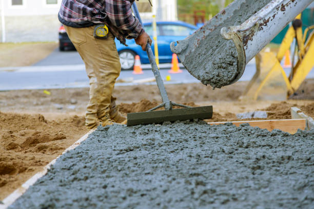 Best Commercial Concrete Services in Clinton, MO