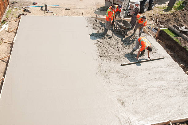 Best Concrete Driveway Installation in Clinton, MO